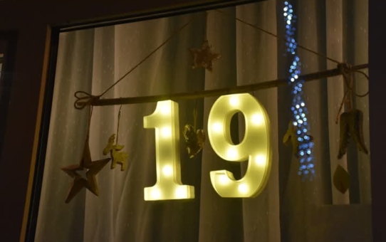 ADVENTI ABLAKOK MARKAZON 2024